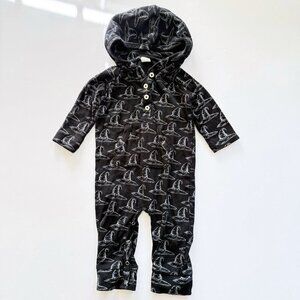Kate Quinn baby long sleeve hooded sport jumpsuit 12-18 months